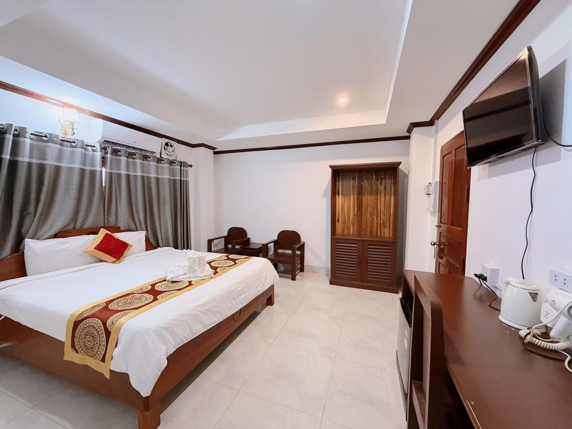 Vangvieng Sisavang Mountain View Hotel Ванг Виенг Екстериор снимка