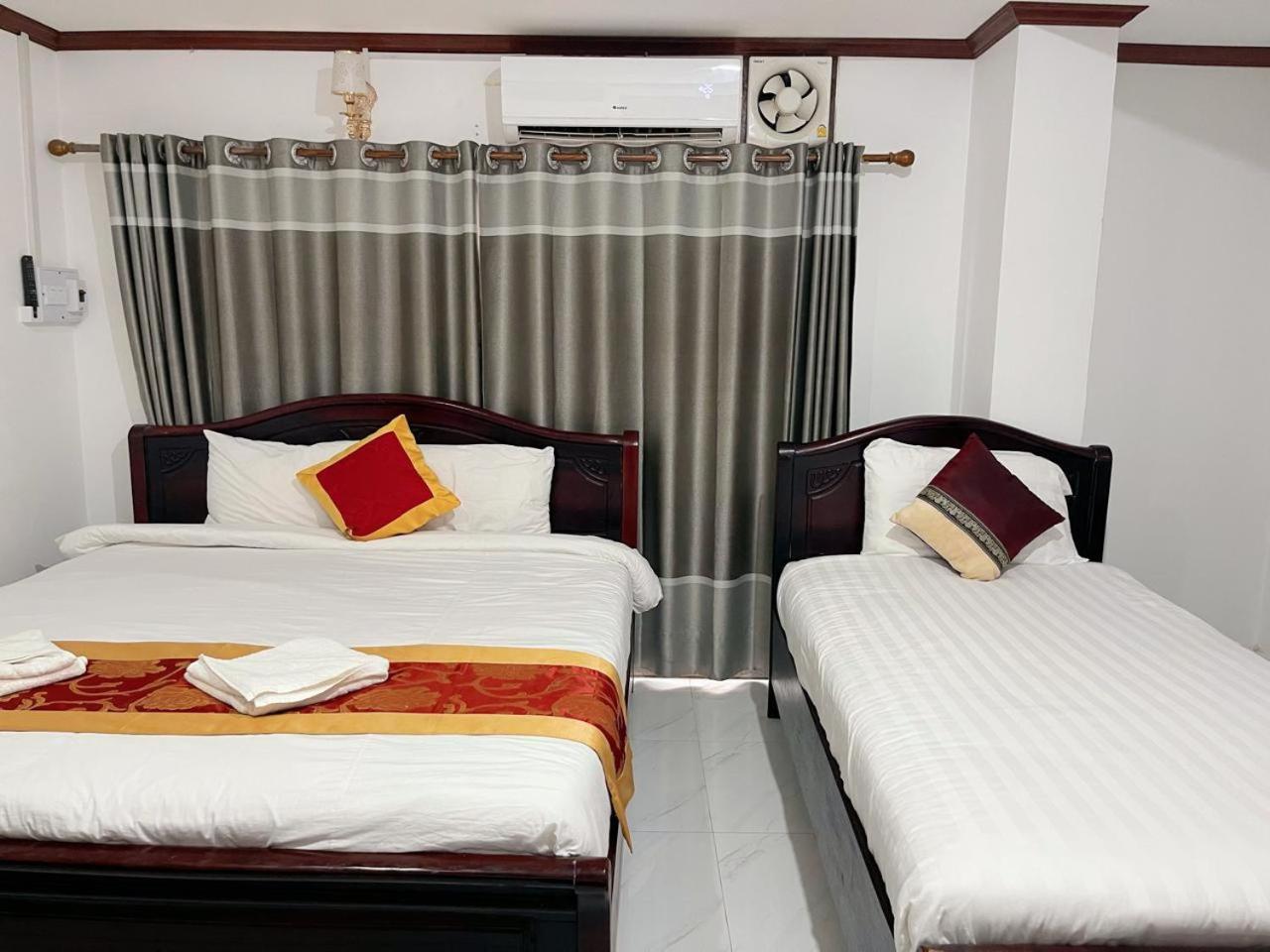 Vangvieng Sisavang Mountain View Hotel Ванг Виенг Екстериор снимка