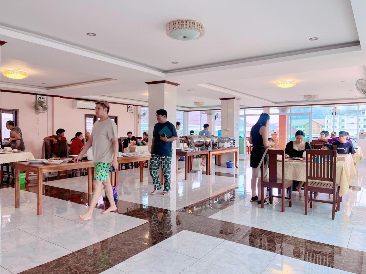 Vangvieng Sisavang Mountain View Hotel Ванг Виенг Екстериор снимка