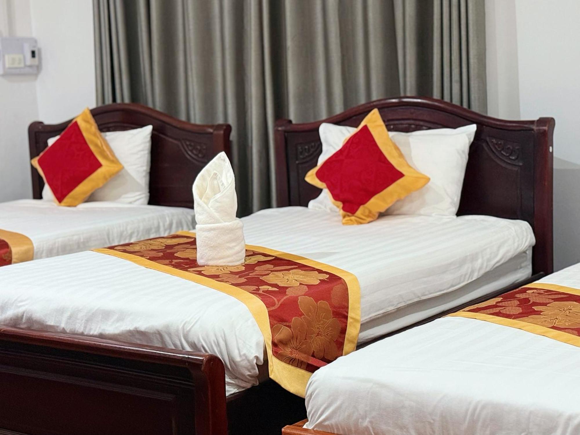 Vangvieng Sisavang Mountain View Hotel Ванг Виенг Екстериор снимка
