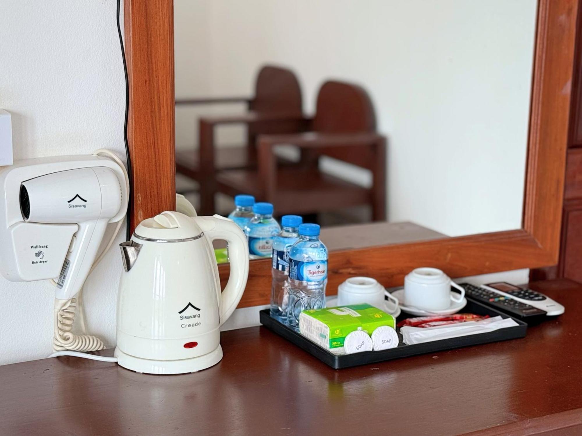 Vangvieng Sisavang Mountain View Hotel Ванг Виенг Екстериор снимка