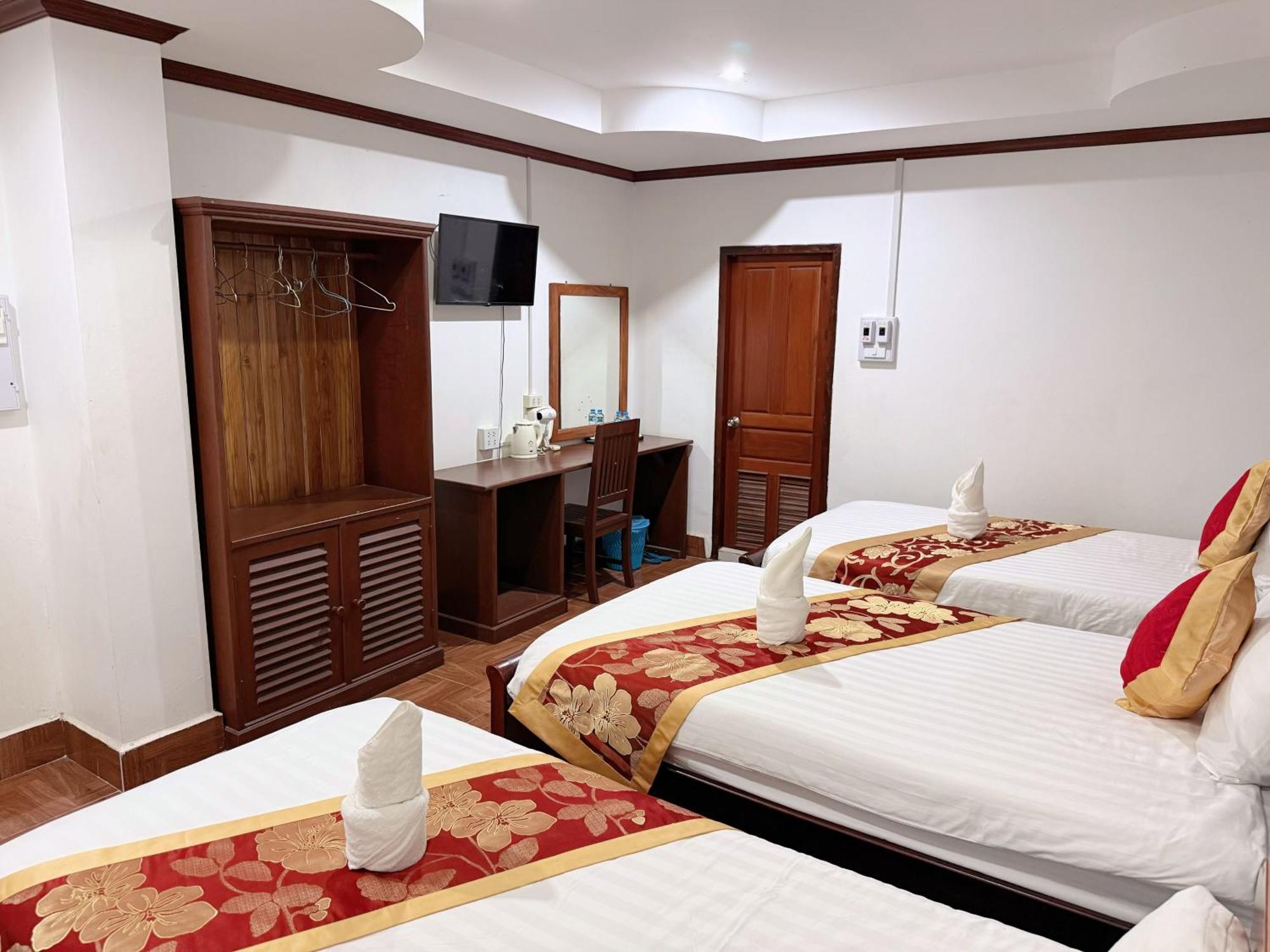 Vangvieng Sisavang Mountain View Hotel Ванг Виенг Екстериор снимка